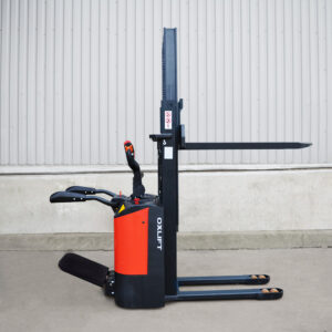 Фото Самоходный Штабелер OXLIFT BX1526E 2600 мм 1500 кг с платформой для оператора 2