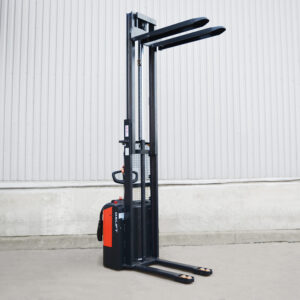 Фото Самоходный Штабелер OXLIFT BX1532E 3200 мм 1500 кг с платформой для оператора 3
