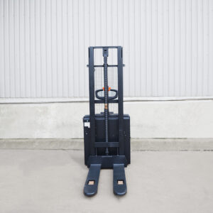 Фото Самоходный Штабелер OXLIFT BX1532E 3200 мм 1500 кг с платформой для оператора 5